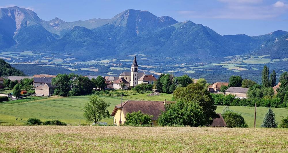 Vue-sur-le-champ